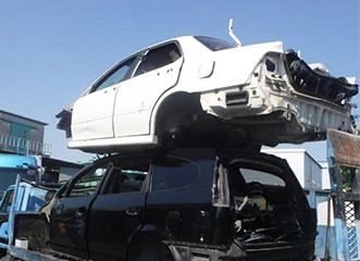 車2 車2